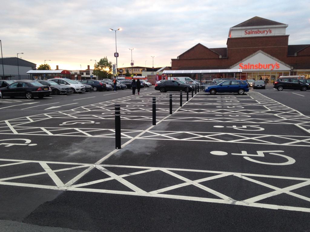 JagoJokes's tweet photo. Dear @sainsburys how many disabled people are u expecting 2 rock up 2 do their shopping at once? #NoSpaces http://t.co/P0zdnN778O