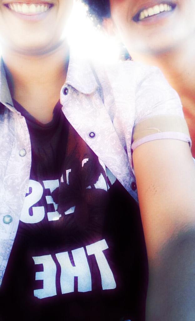 MoranguinhoNA's tweet photo. #moputo' e nois nha mano sss 
   " tal cmo o vento, tudo mudo mas nao desaparece. " http://t.co/I4nZXXnvvf