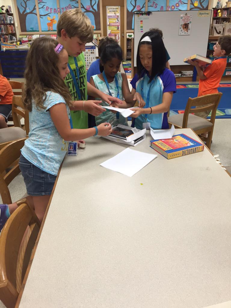 SPES_Library's tweet photo. 3rd Graders problem solving through trial and error #papertowerchallenge @DDance_BCPS @BCPSODL @spes0310 http://t.co/7guC0qFtiA