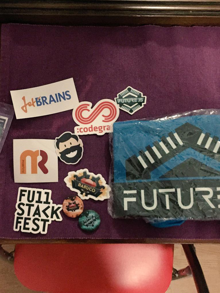 muxcmux's tweet photo. All the swag from the bag #baruco #futurejs #fullstackfest http://t.co/tULz8UYh3O
