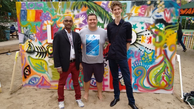 thinkitdoit's tweet photo. Inspirational: our graffiti #HacktheLogo workshop with #LenovoChampions! http://t.co/DgkaZqufv4 http://t.co/VzJy9gW3Gv