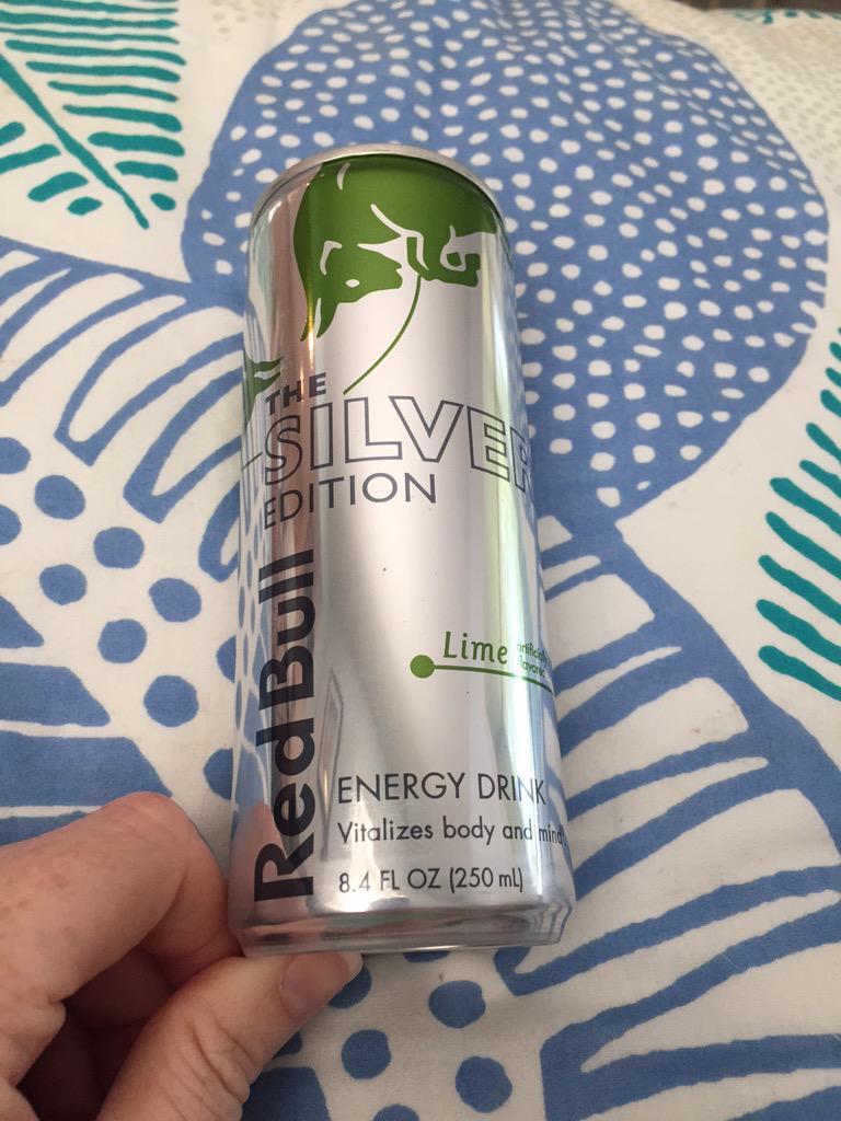 PaigeCarey's tweet photo. #ilikesilver please bring it back 🙏🏼@redbull http://t.co/CgXMPtXymJ