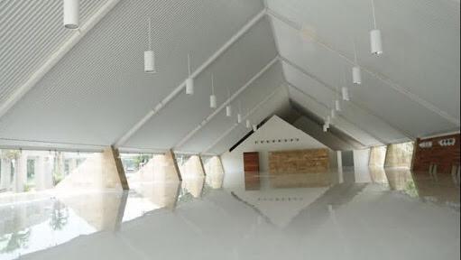 joellgarland's tweet photo. @JesusAliTabasco quedó precioso el salón para miles de Tabasqueňos puedan disfrutar #Leales http://t.co/uzOXoj8uO0