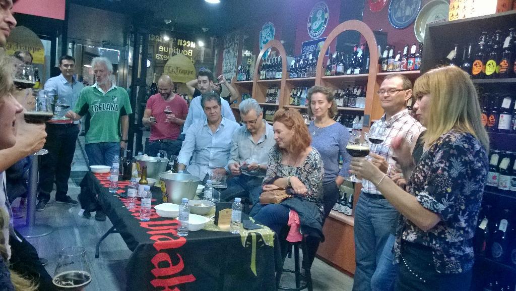 El postre: <a href="/lamacarrabeer/">Cerveza La Macarra</a> ,nueva cerveza de #Valladolid , buenísima. Ya en venta en QB.