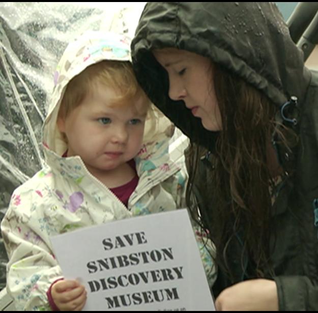 jaynejarvis's tweet photo. @save_snibston A rainy day and nowhere to go now the museum is closed http://t.co/VnzhNWX4JS  #SaveSnibston http://t.co/PEhIQ7NbH3
