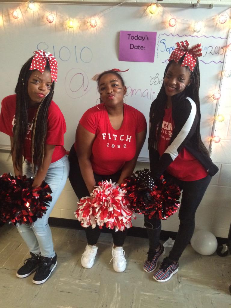 _qveenbee__'s tweet photo. #whspackpride β€οΈ http://t.co/wZaxPrDE3O
