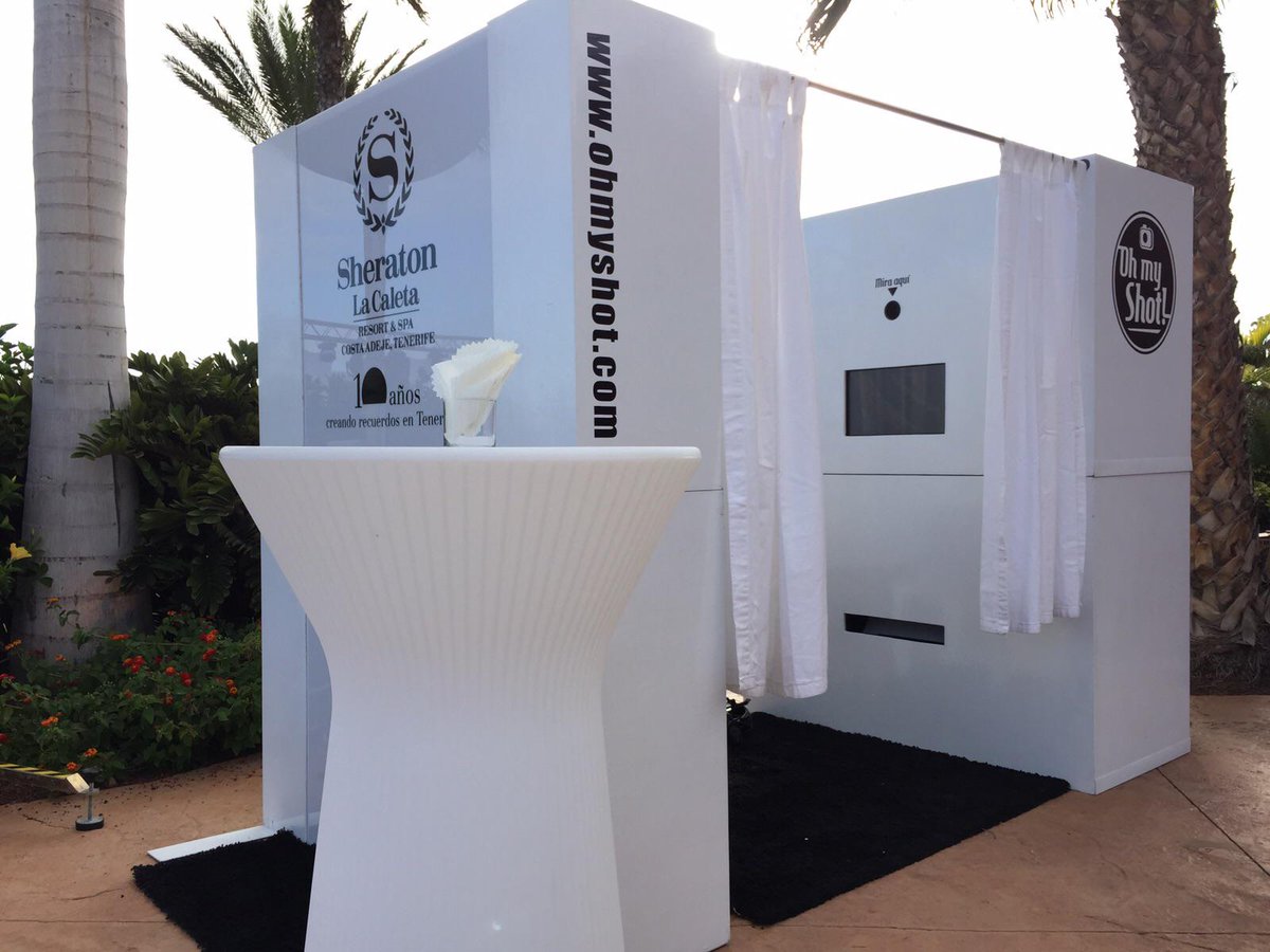 Ohmy_Shot's tweet photo. Nuestro #fotomatón listo para la celebración del #10AniversarioSheratonLaCaleta #AniversarioSheraton @SheratonCaleta http://t.co/6mt3q6CGkv