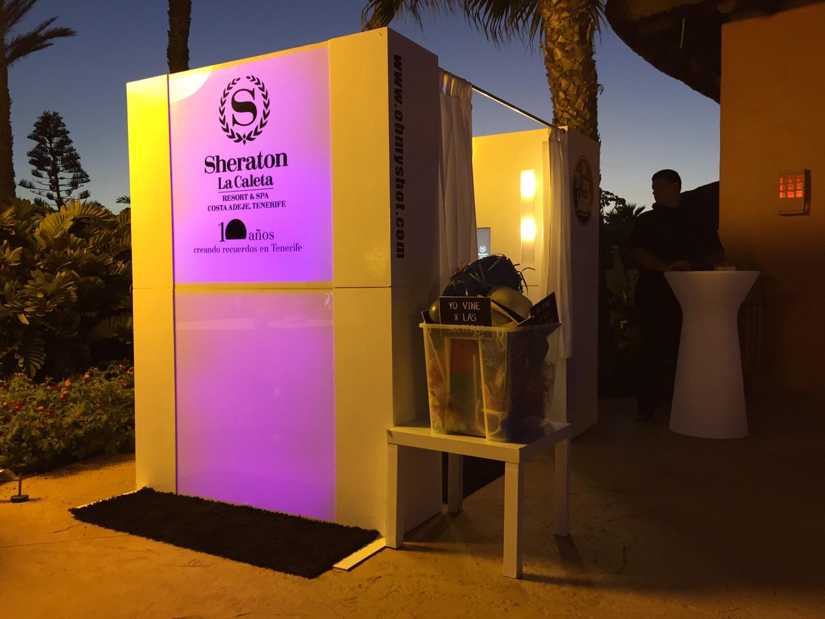 Ohmy_Shot's tweet photo. Nuestro #fotomatón listo para la celebración del #10AniversarioSheratonLaCaleta #AniversarioSheraton @SheratonCaleta http://t.co/6mt3q6CGkv