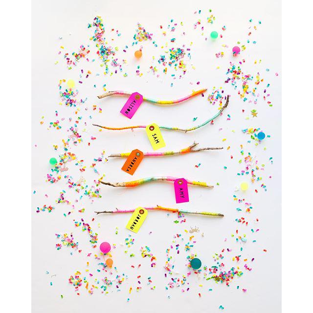 ohhappyday's tweet image. Place card setting DIY made in minutes on the blog today. @crayola #threadwrapper ift.tt/1XrnLP8