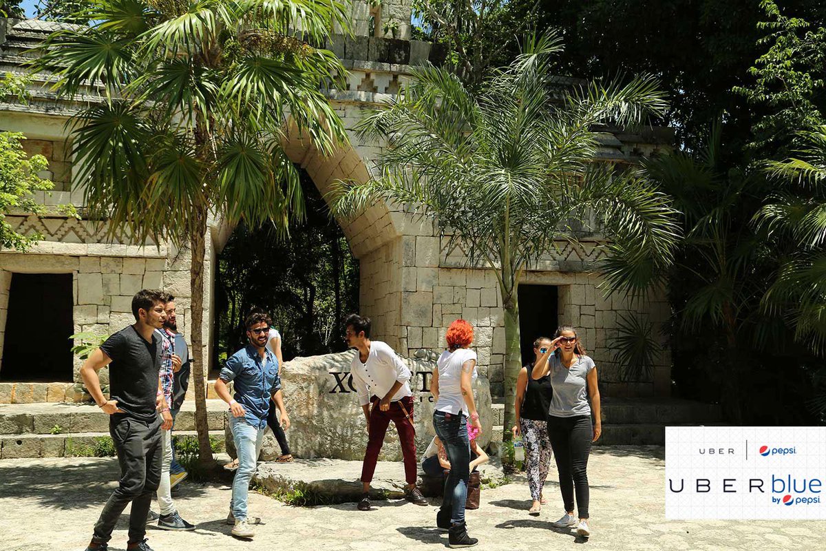 PepsiMEX's tweet photo. ¡Ya llegaron los ganadores de #UberBlue que romperán la rutina en Xcaret! Vive con ellos toda su aventura. http://t.co/8YzQrro9lb