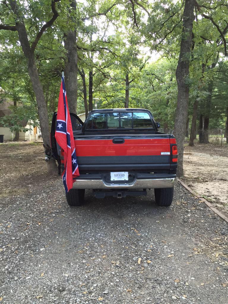 SaveRebelFlag's tweet photo. @BozzLughtyear sweet ass truck! #KeepItFlyin http://t.co/Dwo3RDUFGe