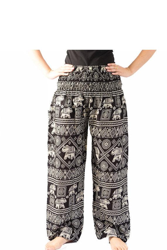 Sa_LaOngDao's tweet photo. My pants for sell http://t.co/6AcBu46vfQ http://t.co/UcJI9gWQwM