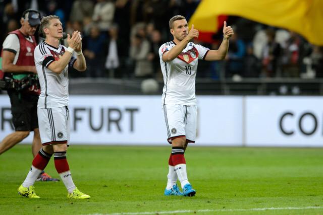 Podolski10's tweet image. Good win and top of the table ! Thanks fans for the support 👍 #GERPOL #poldi #DieMannschaft #dfb #strassenkicker