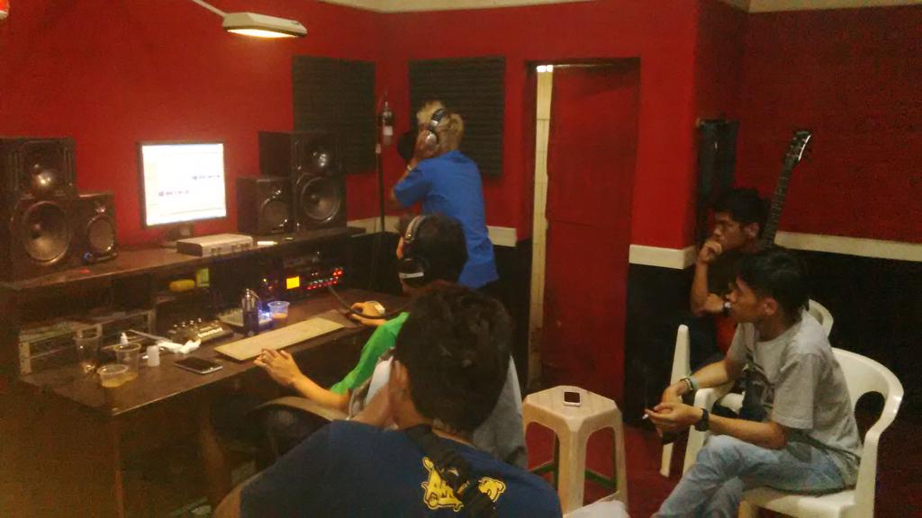 Venti Twenty Studio tweet media