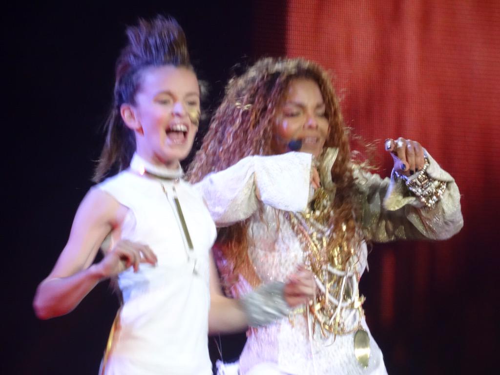 JonBeckett2's tweet photo. “@misconduct: Local dancer @tayd_dance performing Escapade with @JanetJackson #yeg #unbreakableedmonton http://t.co/7PUH7j5DGy”awesome