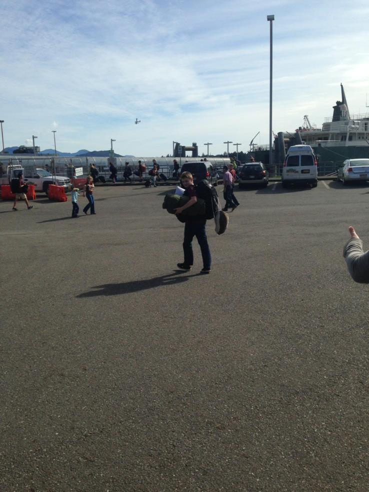 jlambsr's tweet photo. Jeffrey Jr leaving for Craig Alaska. It's his first cross-country meet. #runtuff http://t.co/x4YlJh1vfx