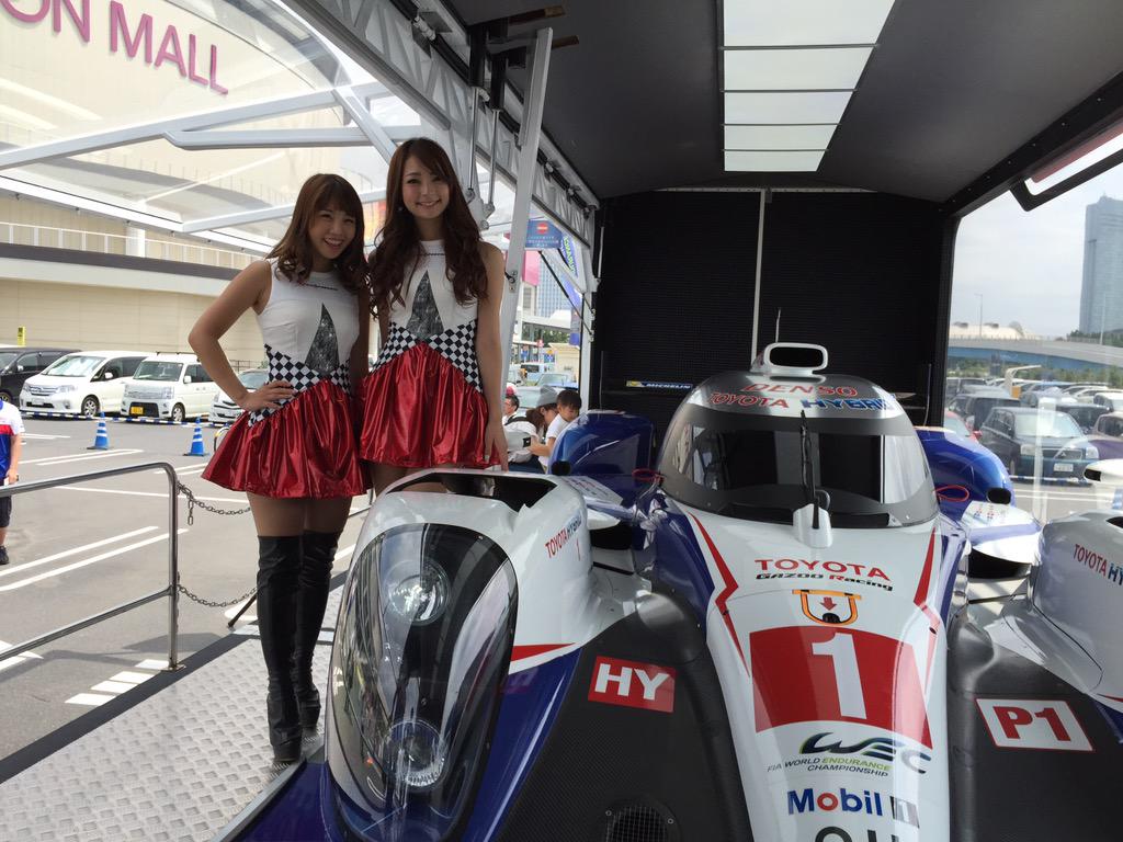 L883's tweet photo. 今日はイオンモール幕張新都心で展開中。

#WECキャラバントレーラー http://t.co/DwRPpRMT9V