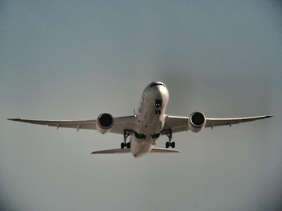 _RafaGalvez_'s tweet photo. Sigamos @Aviation4_Life @tamosans @Essiejosie @VolarEsPasion @SOYQUEMERO01 @cokotoa @FFFerGB @Tolokita @edugoros http://t.co/gVIoiSWlds