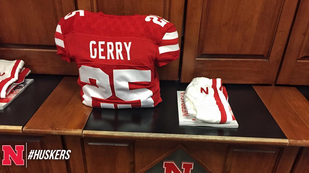 Huskers's tweet photo. Ready to go. 

#GBR #Huskers http://t.co/toWqRMvDk8