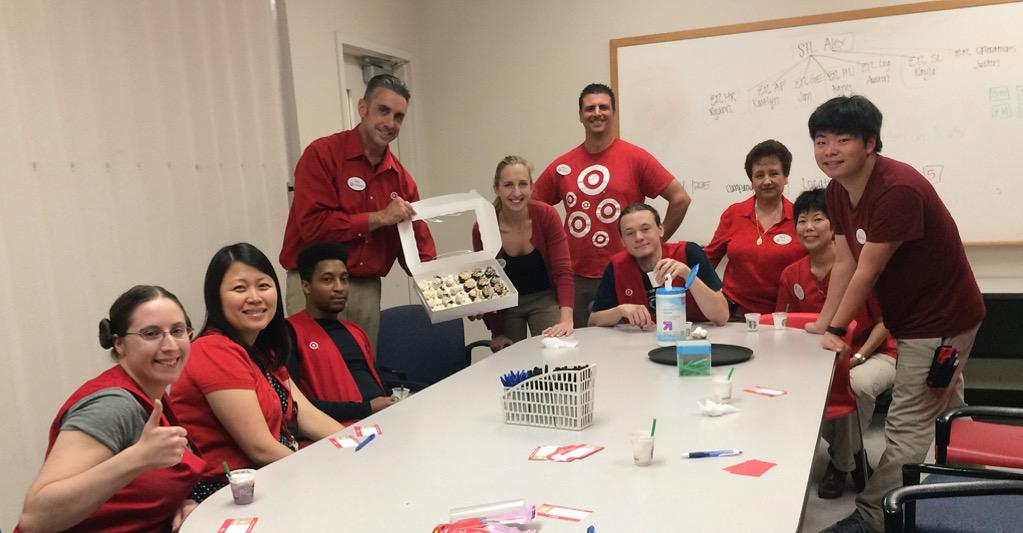 osborn_kait's tweet photo. @TGTGregWood! Thx for cupcakes last night! 😍 I wish there was a cupcake emoji... #GreenConversion #ShareTheForce http://t.co/Ly5sWW1ITC