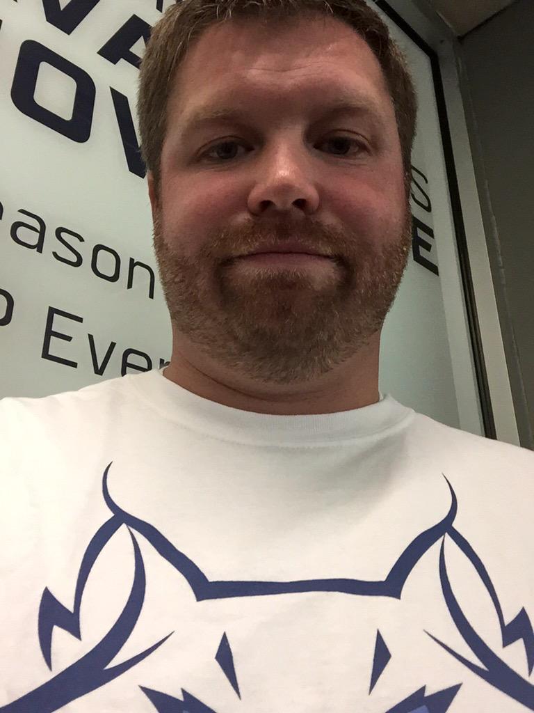 RughC's tweet photo. OK Twitter let's do this. Thanks to my fantasy football league for sending me to my first Lynx game #finishedlast http://t.co/emCNHweBwS