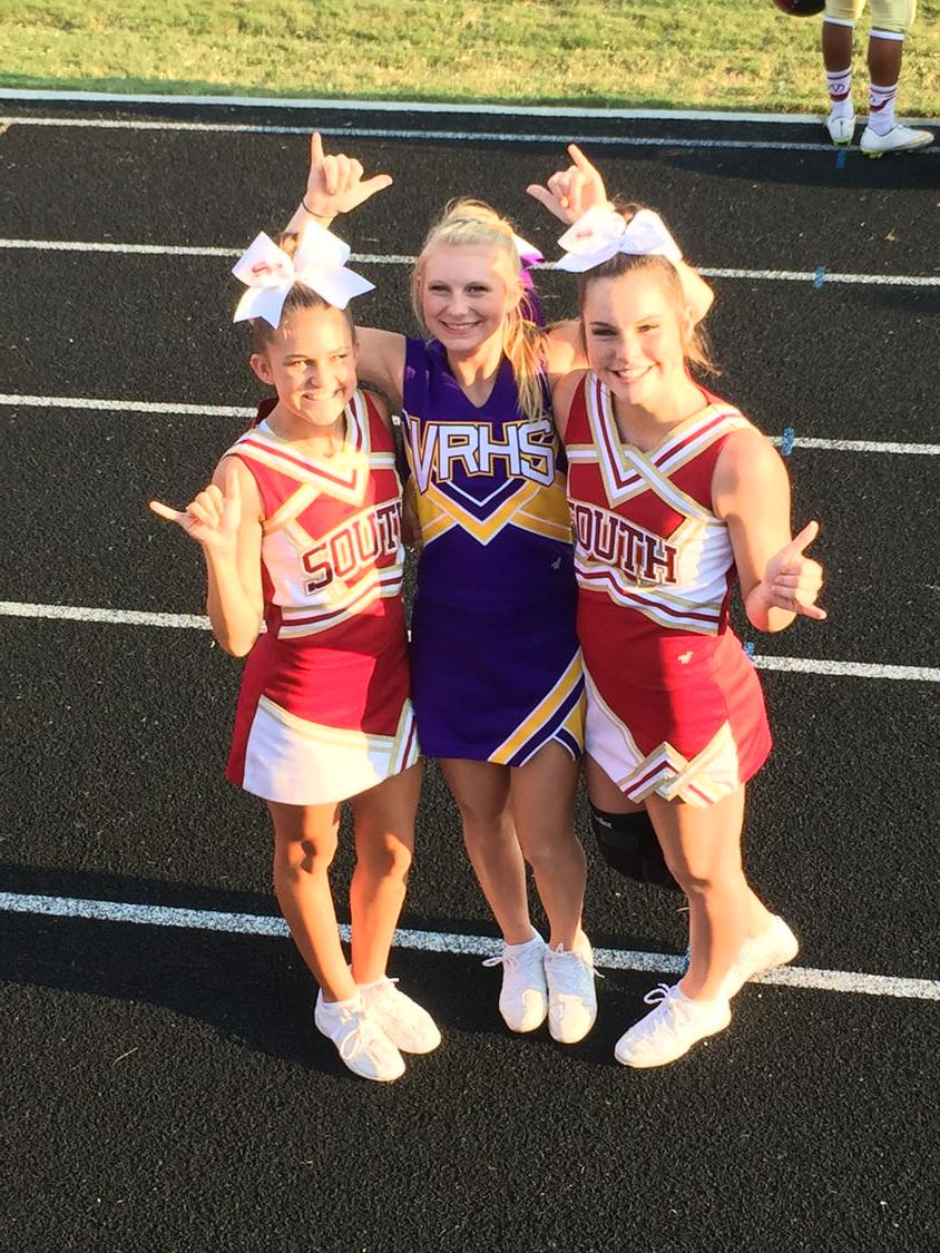 Lisa_Dinning25's tweet photo. Friday Night @LetsGoRays @Navy_Rays @Lime_Rays @SugarRays1 #SouthSpartans #VRWildcats http://t.co/hgGYfa53uo