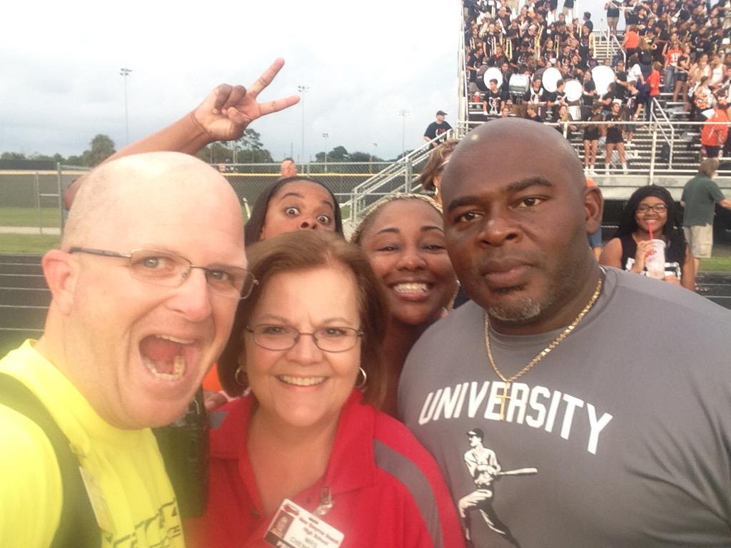 UHSTitans411's tweet photo. Hanging with Queen C'U'da at the #uhstitans football game. http://t.co/fq6K4SLCGv