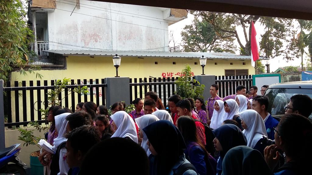 MBF_2016's tweet photo. Pagi2 peserta LDKT&amp;LKTI sudah siap untuk bertempur lomba. Goodluck! http://t.co/oUq92ioFeH