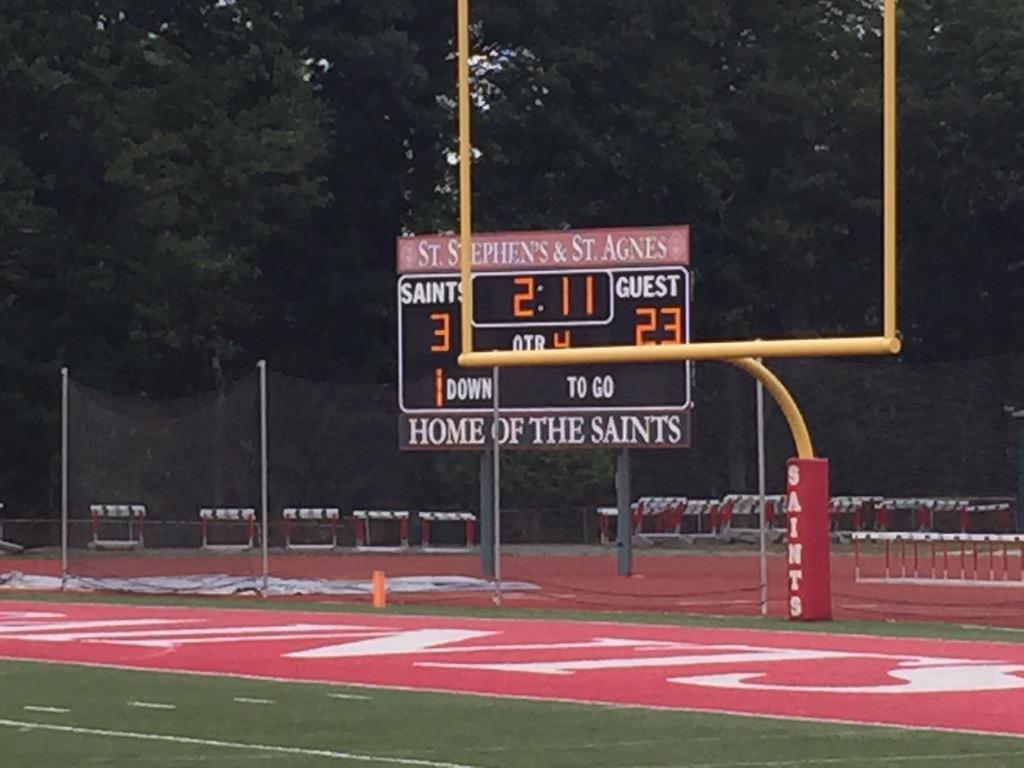 bigred804's tweet photo. #stcva #804varsity St. Chris 23-3 over St. Steph St. Agnes @TazleSumptert16 One Win At A Time! spidersfootballwinsat http://t.co/Aj2mcBXsLd