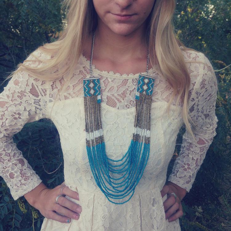 Foxy_Moose's tweet photo. #turquoisebeadednecklace #backtoschoolshopping #turquoiseobsession http://t.co/fY4VW7LlAo http://t.co/HtobQLq5W9