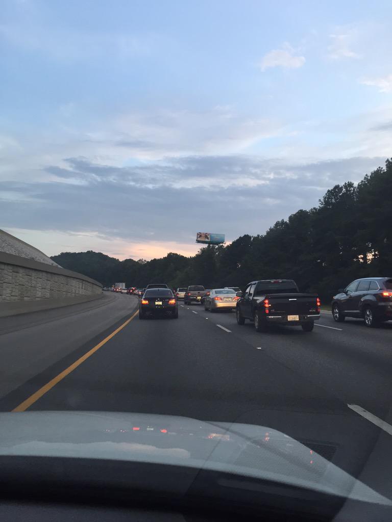 dkp62's tweet photo. @spann @abc3340 heavy traffic I-65 SB south of Pelham MM245 http://t.co/qpJzY0lBLm