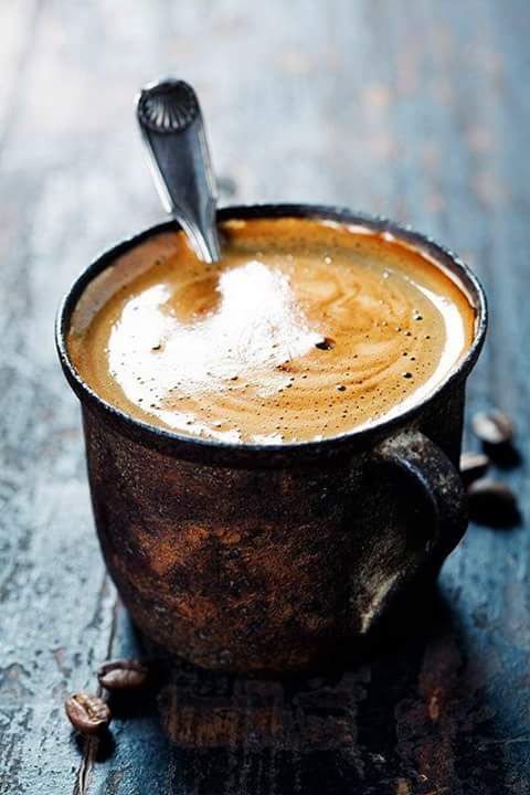 clazeto's tweet photo. Tarde fría... Lluvia... ¡Lo amerita! O no amigo @marioeherrera???
#TardeCafetera http://t.co/Lb4aTLr0o8