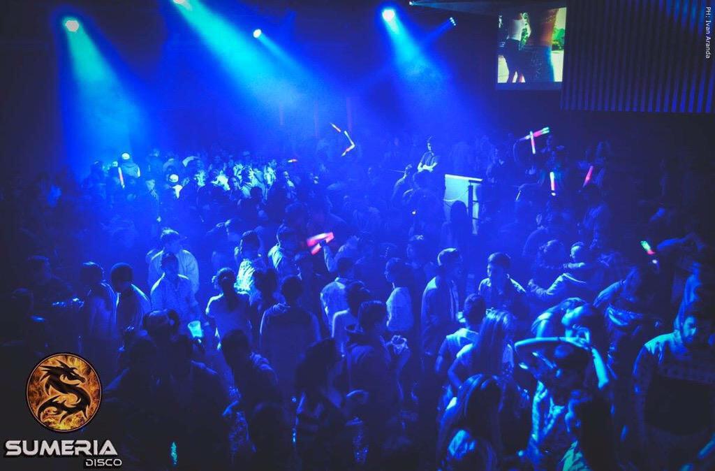 DiscoSumeria's tweet photo. te aviso que mañana explota @DiscoSumeria dale  que sos vos dale que sos vos . los sábados Pilar se viste de FIESTA http://t.co/R8YE2E3V3R