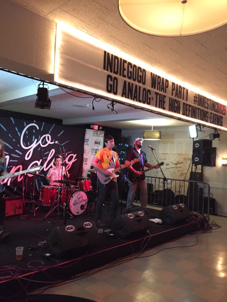 RadioLesJames's tweet photo. Rocking local w/ @GoAnalogBand in the @BigRoomBar! Come by & hang out w/us.
http://t.co/k3vVGceci5 #InvestinCD1025 http://t.co/YTsrU7Gq0e