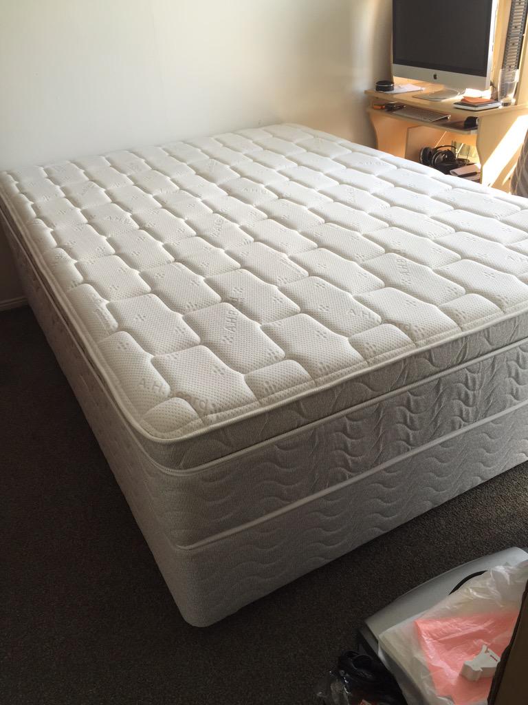wolf_monkey's tweet photo. Oh my god - my new bed is here! 8D #BedPorn http://t.co/wONNsIIHPt