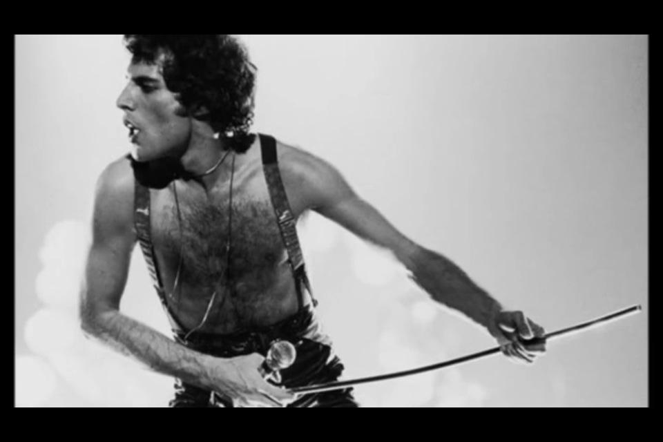 Happy Birthday 

Freddie Mercury 

LEGENDS NEVER DIE

Thanks for your music

We love Freddie   