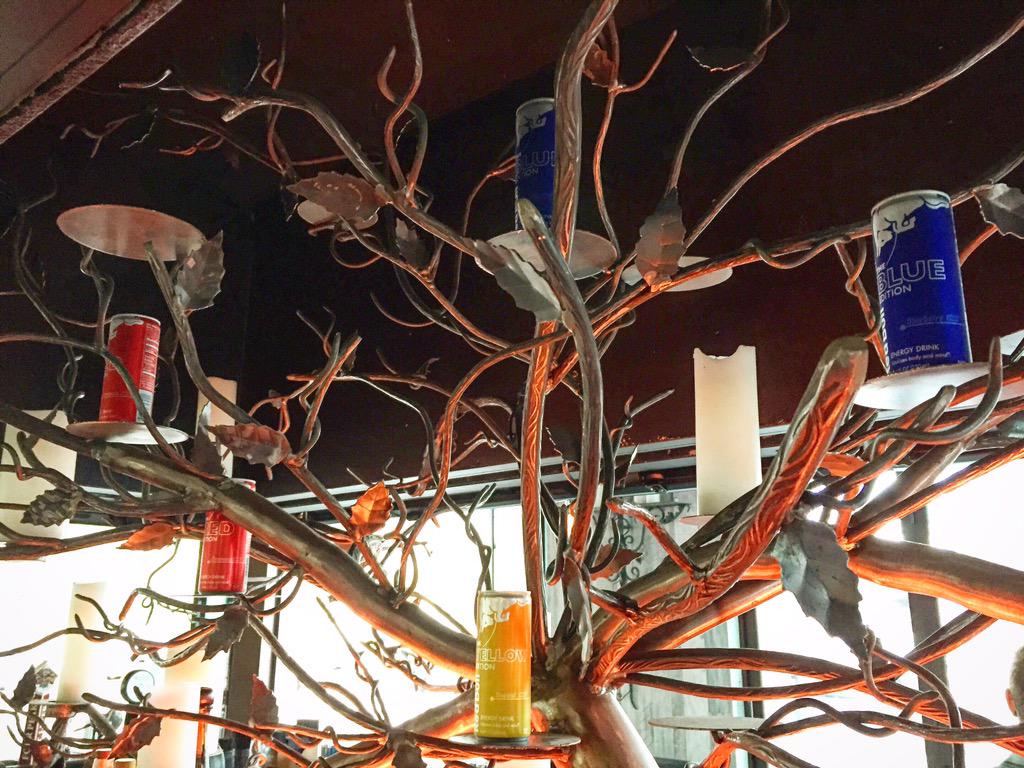 We heard thru the grapeVINE that the final 2 Skrillex Meet n' Greet/VIP tix r at a bar named after a state.