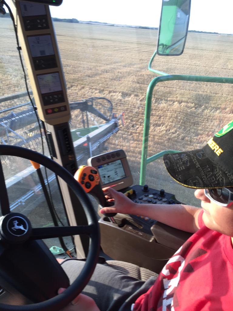 Slotfarms's tweet photo. The last pass of #wheat15 for the year What a week! Couldn't have done it without my right hand man! #AgMoreThanEver http://t.co/1mORmIZUnQ