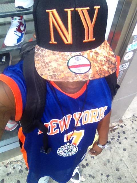 General_Holla's tweet photo. #MWwarrior #NYknicks #UniversalZuluNation #We4HipHop #TGIF #IRAKqueensIsStrongHearted http://t.co/4W4sLG1ORM