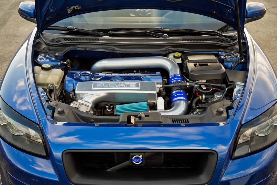 elevatevolvo's tweet photo. What does your #Volvo look like under hood? Post a pic and tag us @elevatevolvo #elevatevolvo #engine #power #C30 http://t.co/8hgz2kULoG