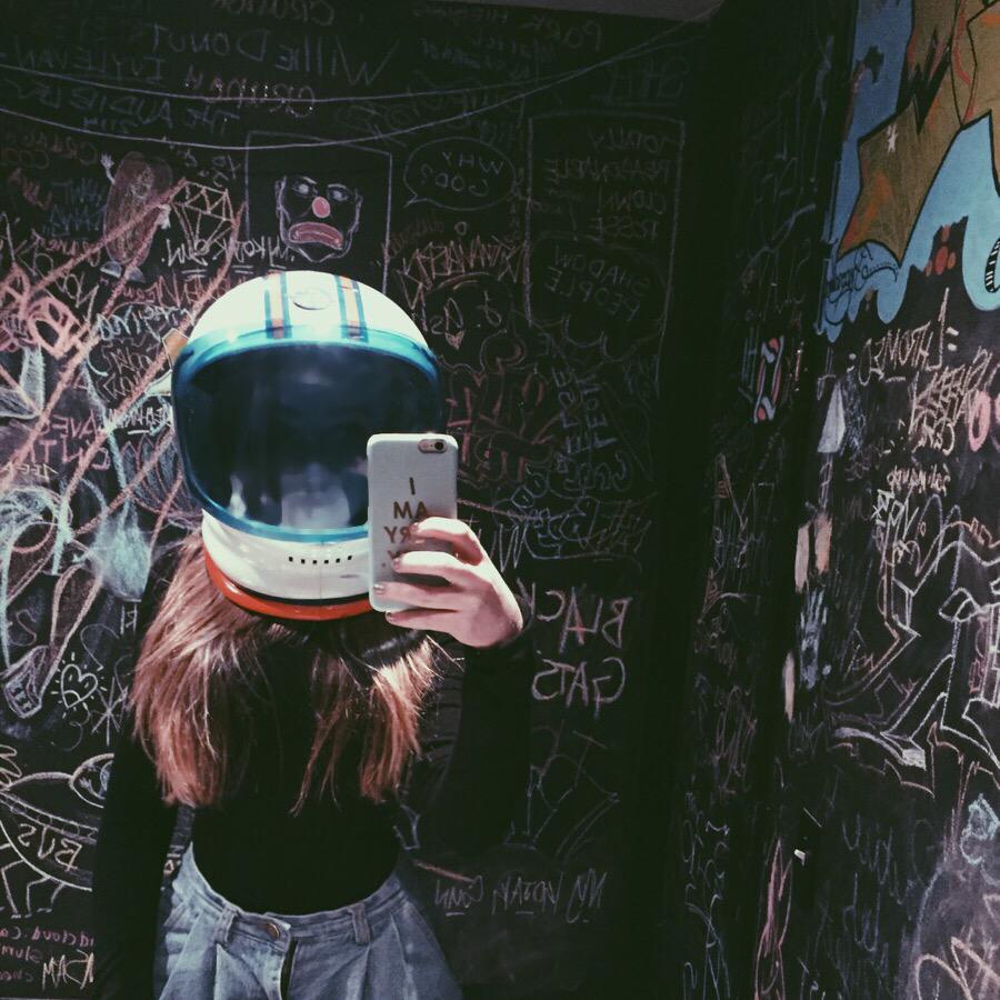 SabrinaAnnLynn's tweet photo. Makin music like daft punk http://t.co/gH6cyrRB8e