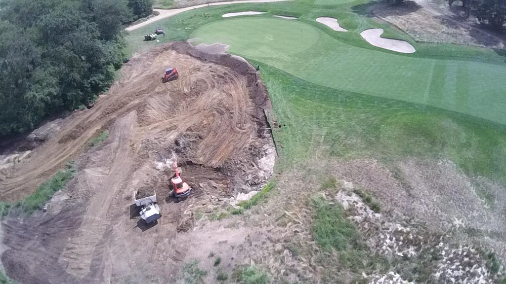 minko_golf's tweet photo. #Garden City GC #Middletown Sprinkler @minko_golf @MikeTilleli  no more pond on #16 http://t.co/LYOCRa6HJP