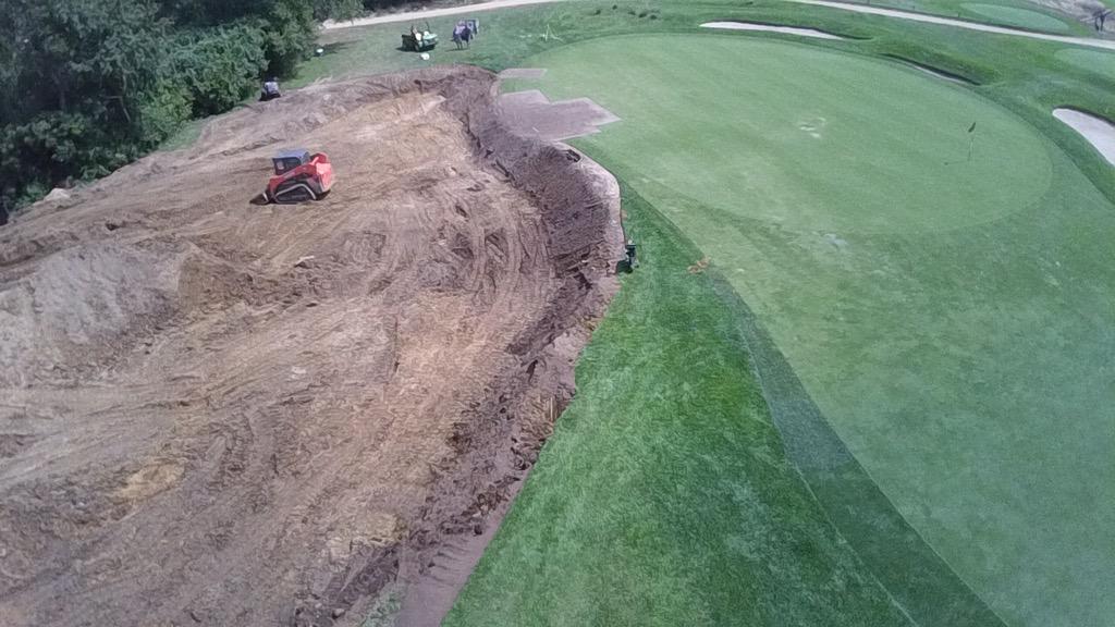 minko_golf's tweet photo. #Garden City GC #Middletown Sprinkler @minko_golf @MikeTilleli  no more pond on #16 http://t.co/LYOCRa6HJP
