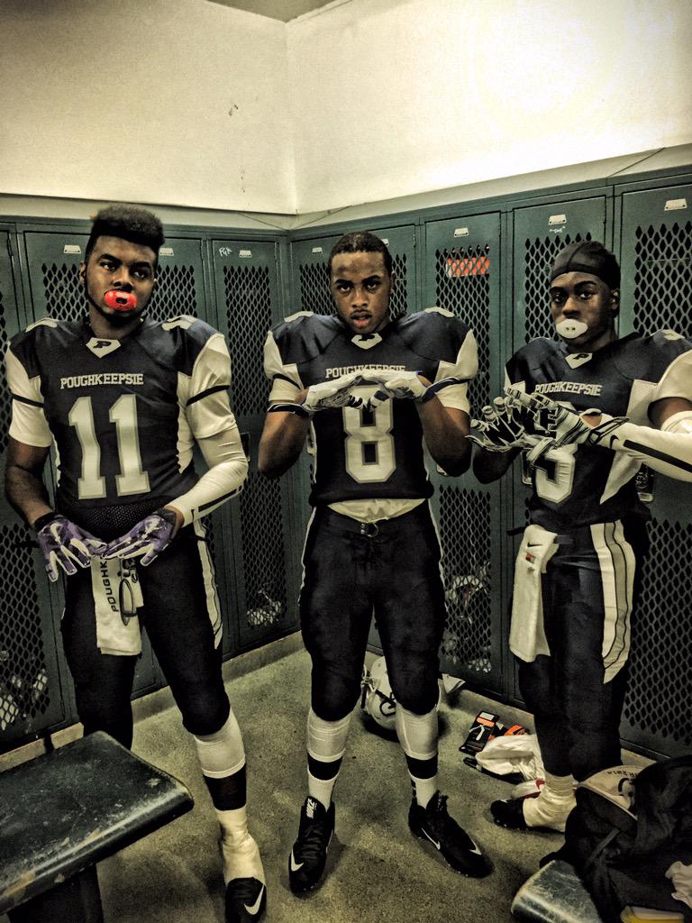 MalikLewis_3's tweet photo. My brothers since youngings 🏈✔️💯 http://t.co/occXJFEVKj