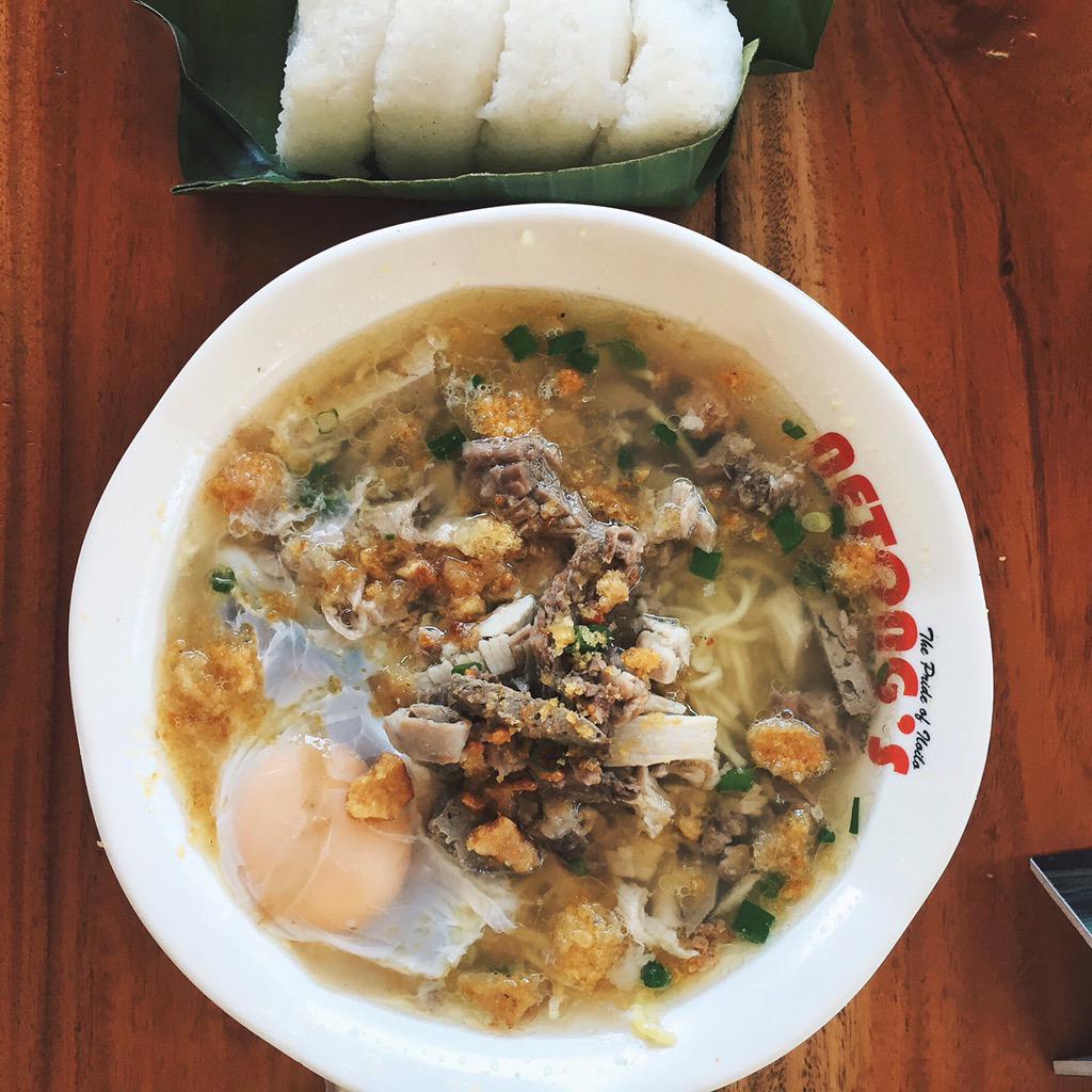 briankingong's tweet image. First meal in Iloilo: 🍜+🐷 #batchoy #puto #vscocam