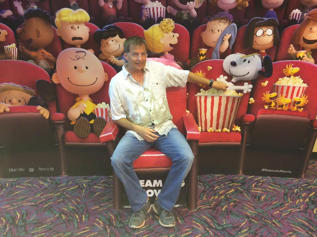ThunderLevin's tweet photo. Made some new friends at the movie theater!  #PeanutsRule http://t.co/qYlX56ZTBz
