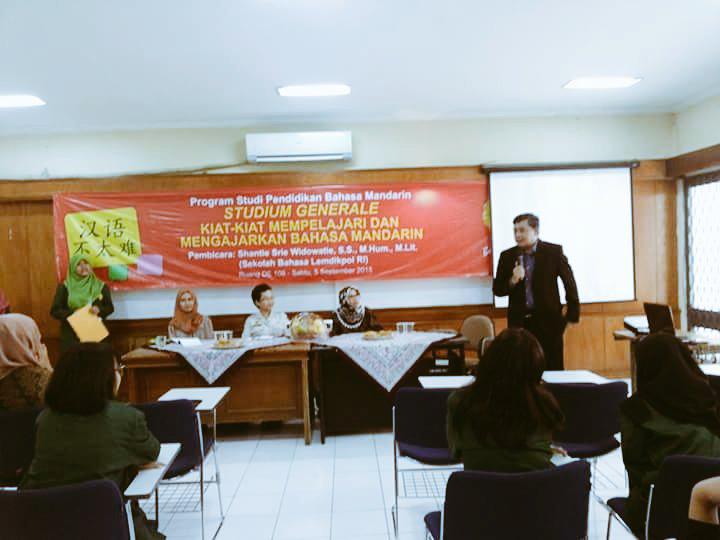 Terimakasih untuk kehadiran dan motivasi bapak Dekan FBS DR.Aceng Rahmat,M.pd dalam acara kami kali..
您很好棒👍😊