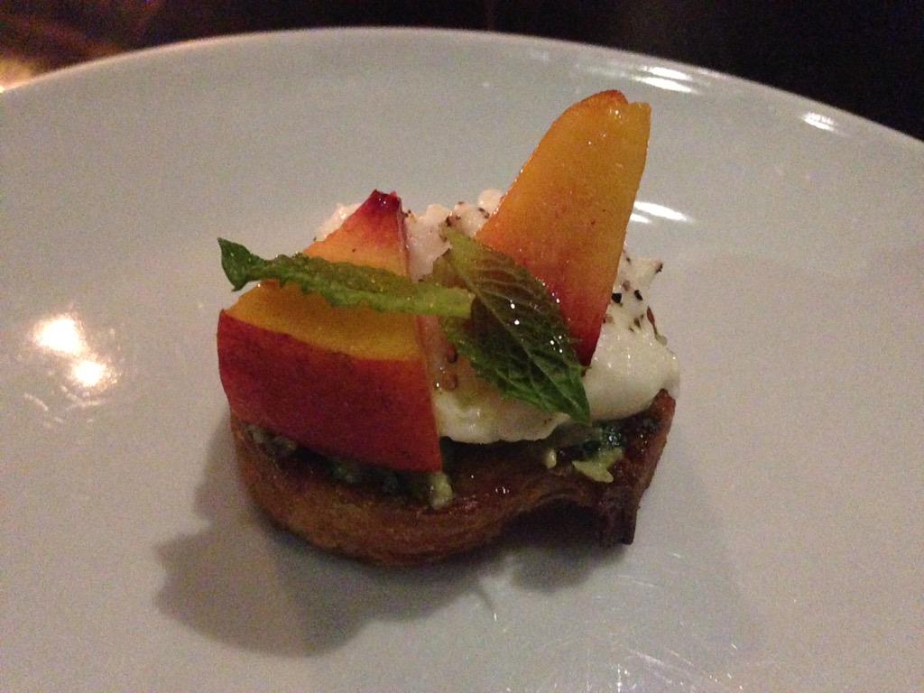 foodhoppers's tweet photo. Loving @republiqueLA's starters. #GioiaBurrata #EscargoEnCroûte 😱 #foodhoppers #MustVisitWhenInLA http://t.co/hltMeOHaKi