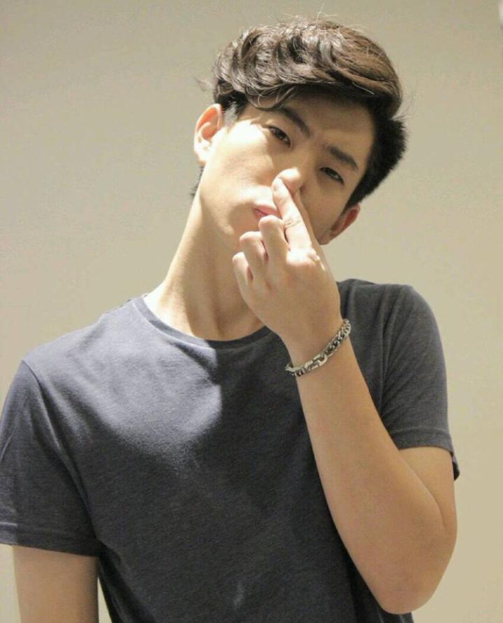 หล่อเฟี้ยวเลย