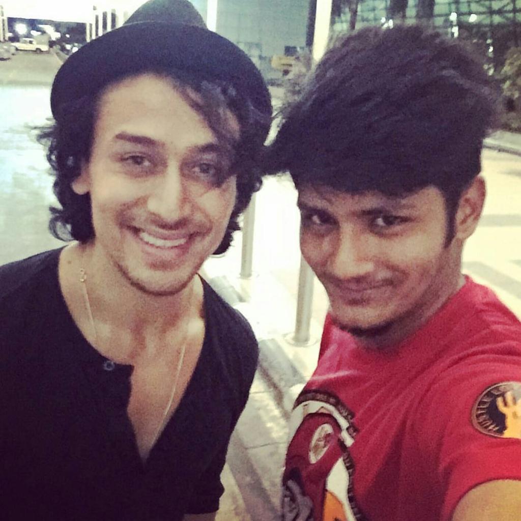 TigerShroff_FC's tweet image. #TigerShroff snapped recently #BAAGHI
